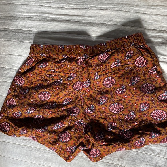 Drapey Pull-On Shorts in Warm Paisley - Picture 9 of 10